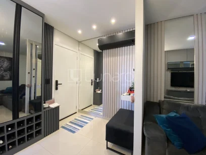Foto Apartamento com 2 Dormitórios