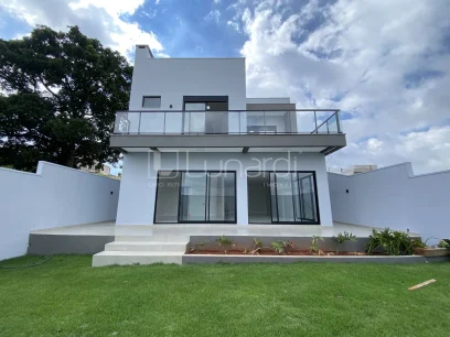 Foto Casa com 3 Suítes