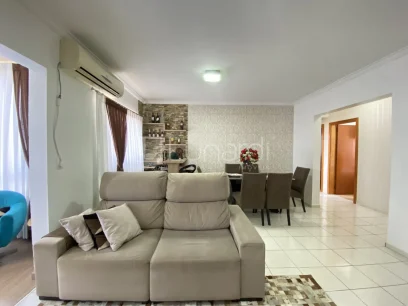 Foto Apartamento com 3 Dormitórios