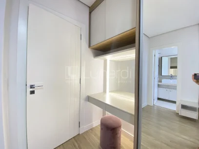 Foto Apartamento com 2 Dormitórios