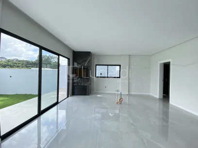 Foto Casa com 3 Suítes