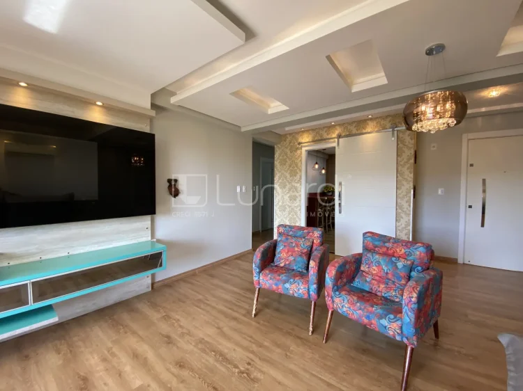 Apartamento com 3 Dormitórios