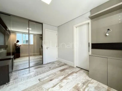 Foto Apartamento com 2 Dormitórios