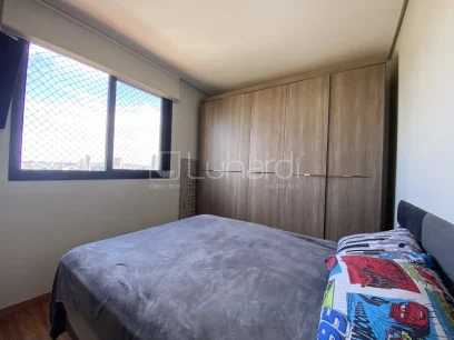 Foto Apartamento com 2 Dormitórios