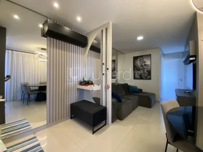 Foto Apartamento com 2 Dormitórios