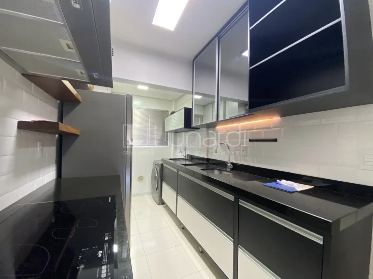 Apartamento com 2 Dormitórios