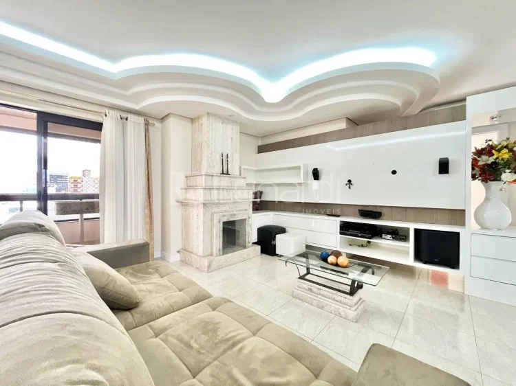 Apartamento com 3 Dormitórios