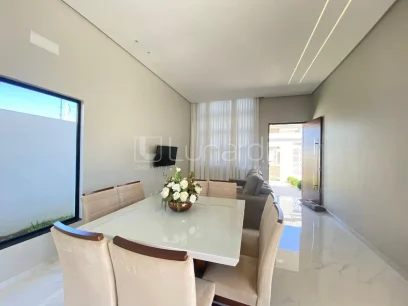 Foto Casa com 3 Dormitórios