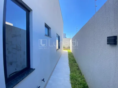 Foto Casa com 3 Dormitórios
