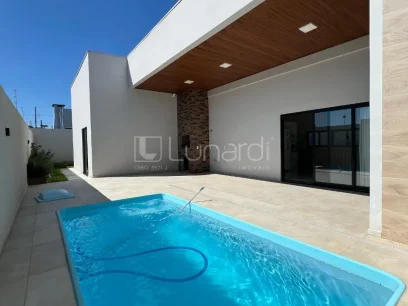 Foto Casa com 3 Dormitórios
