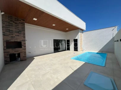 Foto Casa com 3 Dormitórios