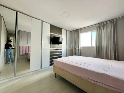 Foto Apartamento com 3 Dormitórios