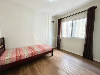 Foto Apartamento com 2 Dormitórios