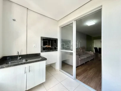 Foto Apartamento com 2 Dormitórios