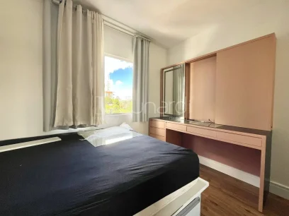Foto Apartamento com 2 Dormitórios