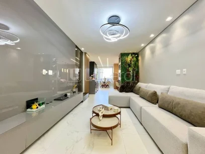 Foto Apartamento com 3 Dormitórios