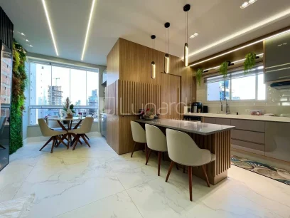 Foto Apartamento com 3 Dormitórios