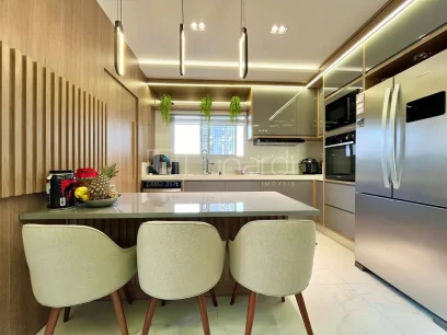 Foto Apartamento com 3 Dormitórios
