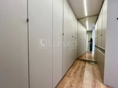 Foto Apartamento com 3 Dormitórios