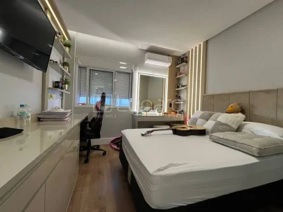 Foto Apartamento com 3 Dormitórios