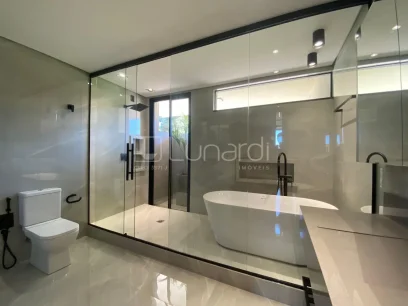 Foto Casa em Condomínio com 3 Dormitórios