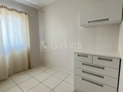 Foto Apartamento com 2 Dormitórios