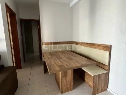 Foto Apartamento com 2 Dormitórios