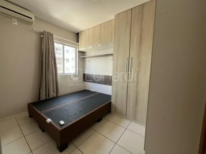 Foto Apartamento com 2 Dormitórios