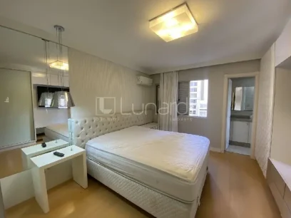 Foto Apartamento com 3 Dormitórios