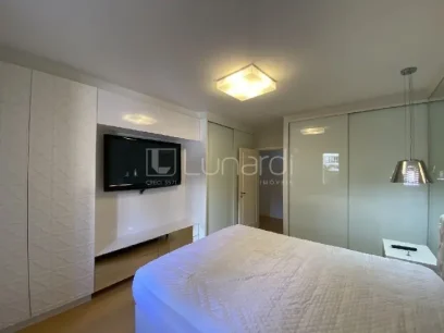 Foto Apartamento com 3 Dormitórios