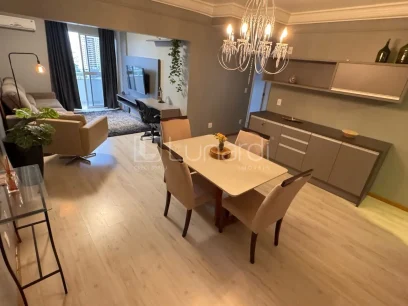 Foto Apartamento com 3 Dormitórios