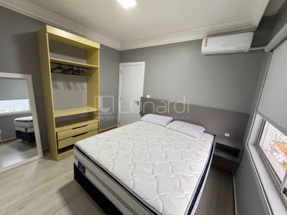 Foto Apartamento com 3 Dormitórios