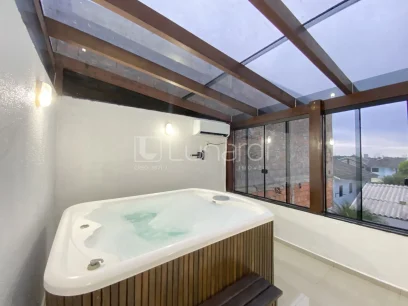 Foto Apartamento com 2 Dormitórios