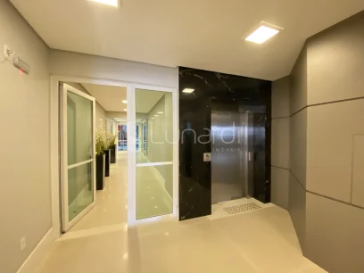 Foto Apartamento com 4 Suítes