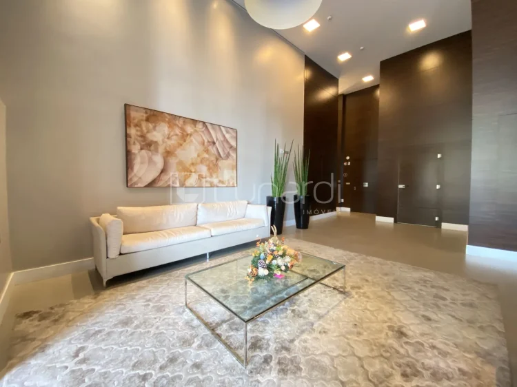 Apartamento com 3 Suítes