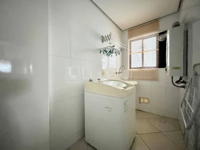 Foto Apartamento com 3 Dormitórios
