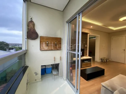 Foto Apartamento com 2 Dormitórios