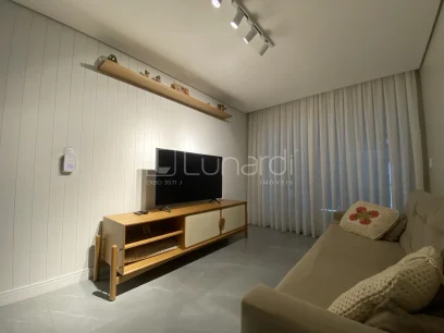 Foto Sobrado com 3 Dormitórios