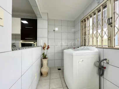 Foto Apartamento com 2 Dormitórios