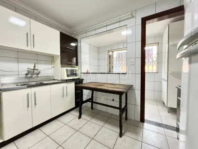Foto Apartamento com 2 Dormitórios
