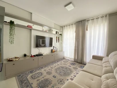Apartamento com 2 Dormitórios