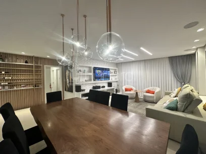 Foto Apartamento com 3 Dormitórios