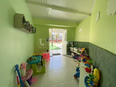 Foto Apartamento com 2 Dormitórios