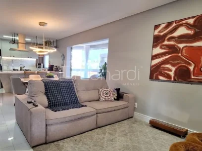 Foto Apartamento com 2 Suítes