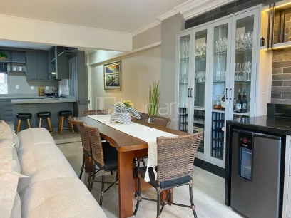 Foto Apartamento com 4 Dormitórios