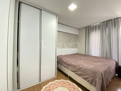 Foto Apartamento com 2 Dormitórios