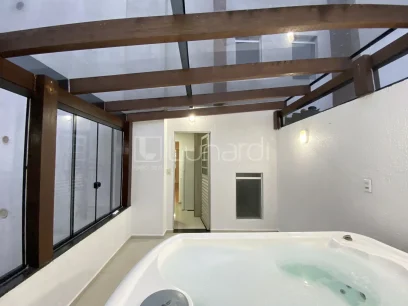 Foto Apartamento com 2 Dormitórios