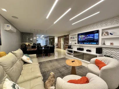 Foto Apartamento com 3 Dormitórios