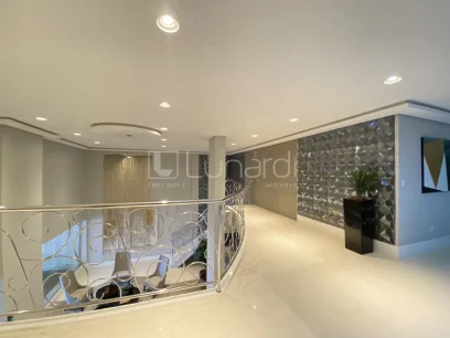 Foto Apartamento com 4 Suítes