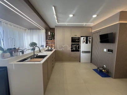 Foto Apartamento com 3 Dormitórios